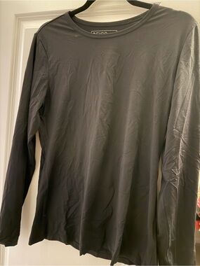 Figs Long Sleeve Top in Black